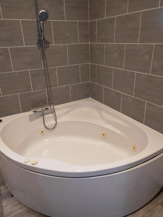 Logement Atypique Arles Buitenkant foto