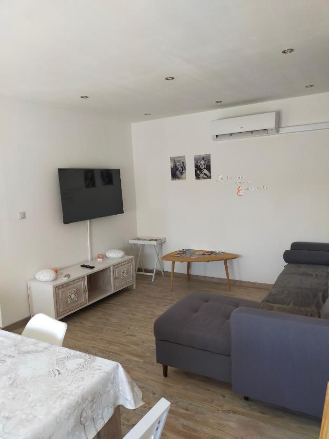 Logement Atypique Arles Buitenkant foto