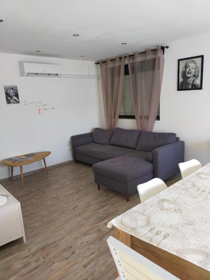 Logement Atypique Arles Buitenkant foto