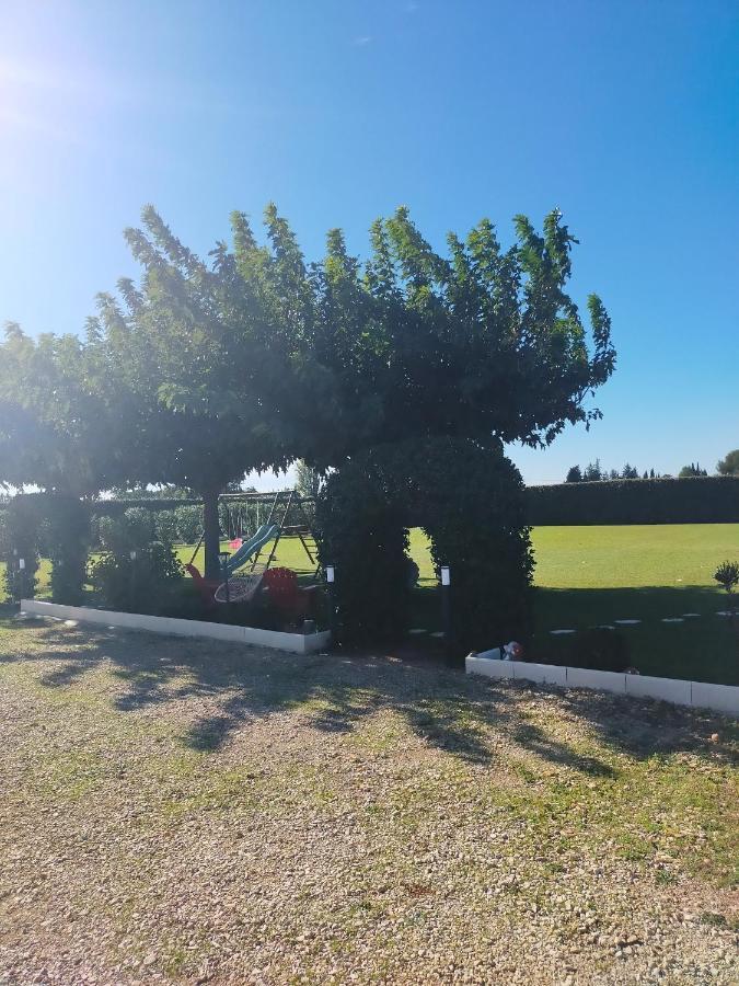 Logement Atypique Arles Buitenkant foto